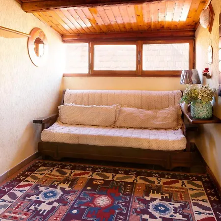 Laura Bed and breakfast 3*