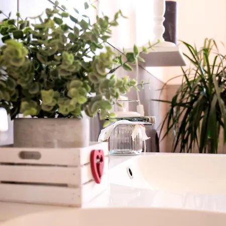 Laura فندق مبيت وإفطار